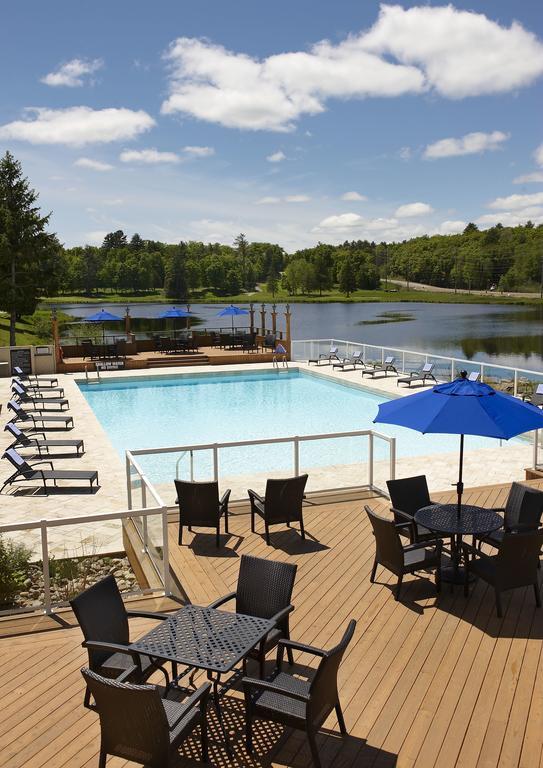 Pinestone Resort, Conference Centre, Spa & Golf Course 핼리버튼 외부 사진
